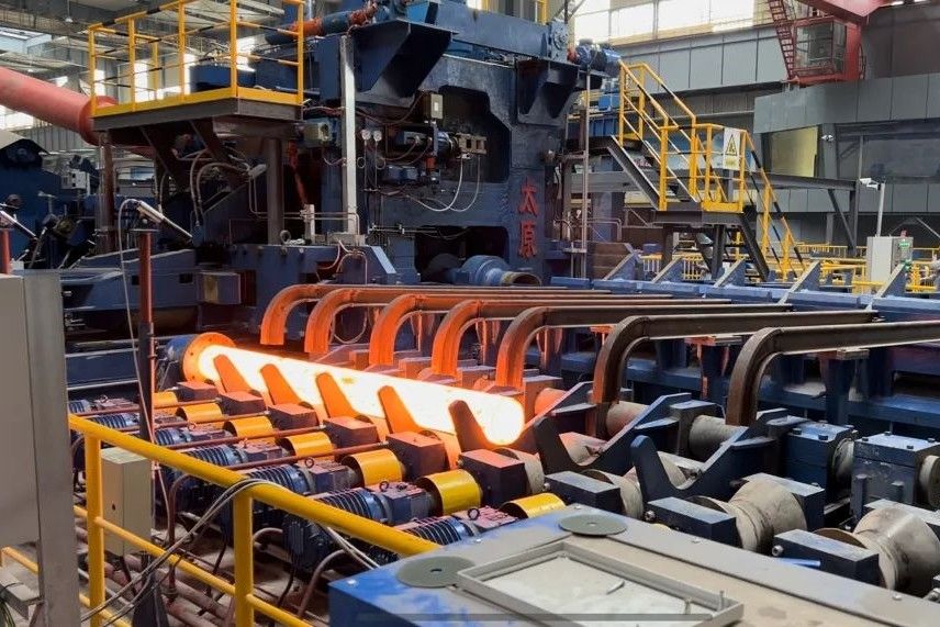 Cangzhou Baoyang Pipeline Equipment Co., Ltd. ligne de production du fabricant